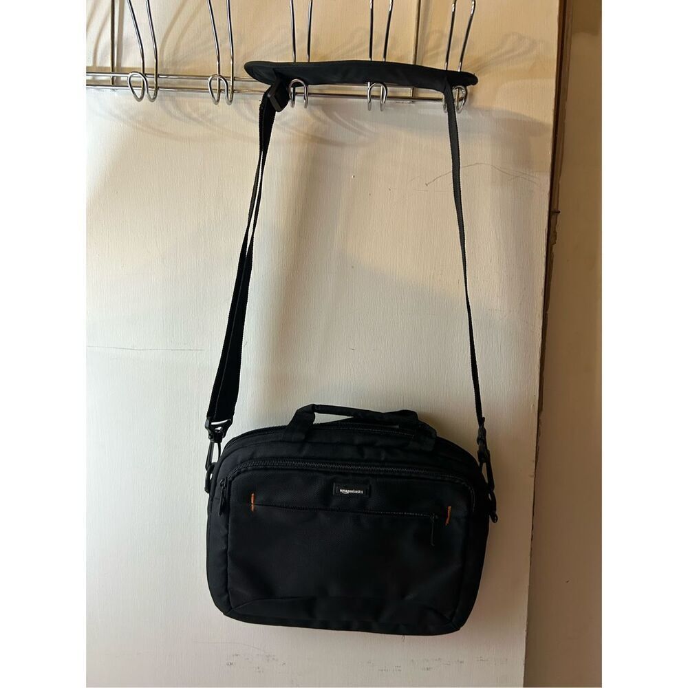 Amazon Basic Tablet Padded Bag - image 2